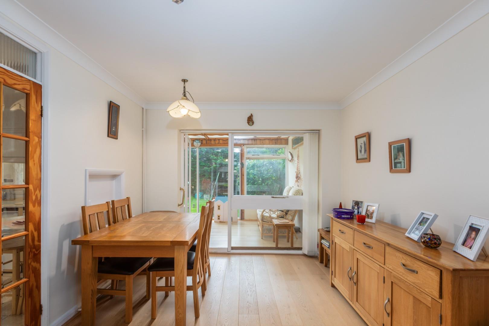 Browns Drive, Southgate, Pennard, Swansea, SA3 2AE